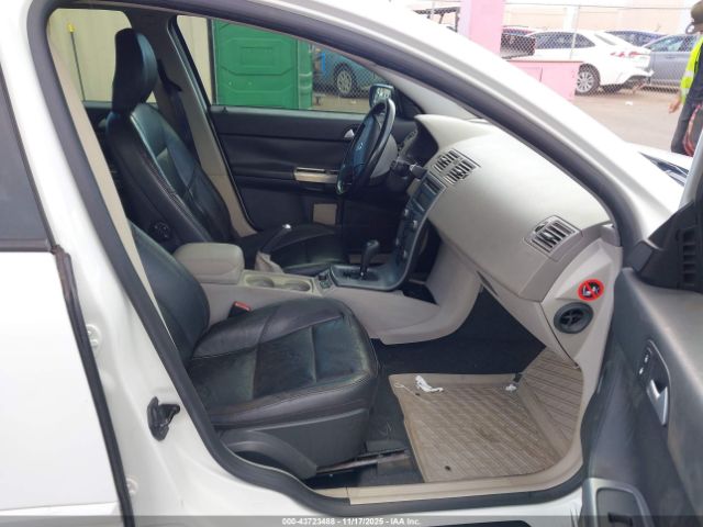 Volvo V50 2.4i Image 4