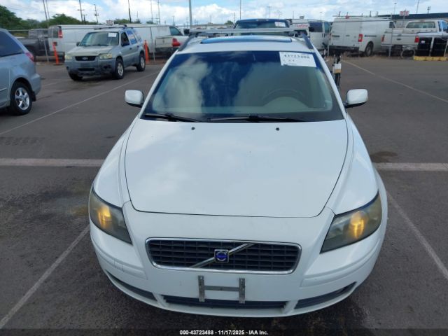Volvo V50 2.4i Image 5