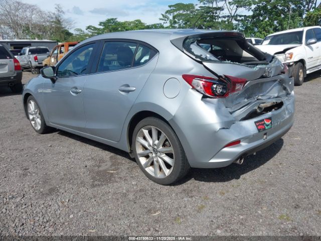 Mazda Mazda3 Touring Image 5