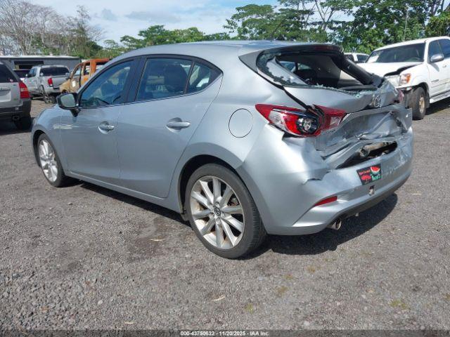 Mazda Mazda3 Touring Image 5
