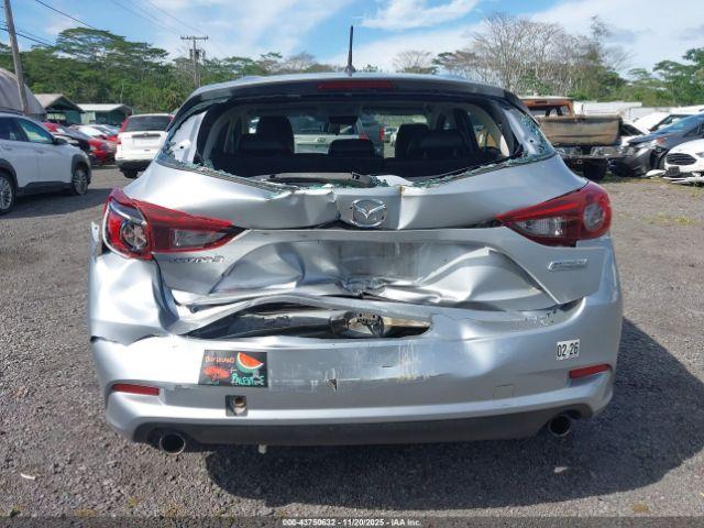 Mazda Mazda3 Touring Image 4