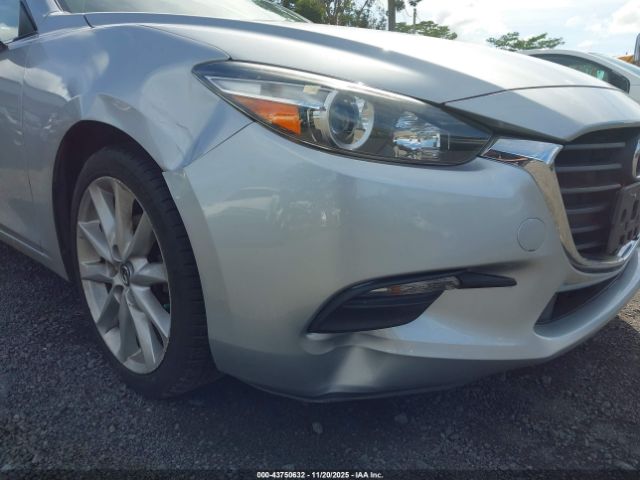 Mazda Mazda3 Touring Image 15