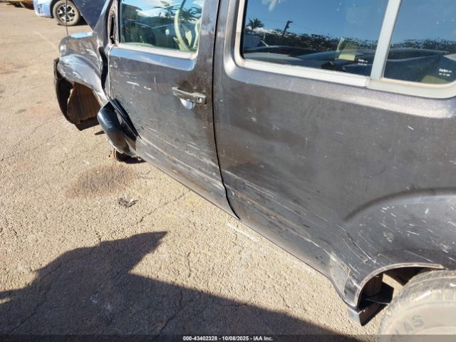 Nissan Pathfinder S Image 6