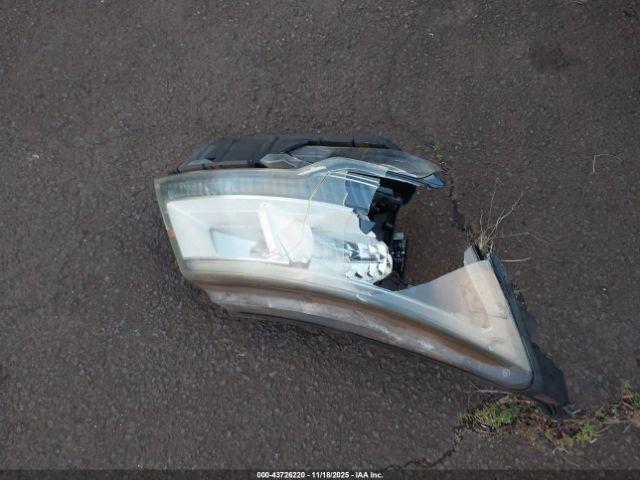 Ford Explorer Image 4