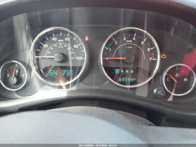 Jeep Wrangler Sahara 4x4 Image 7