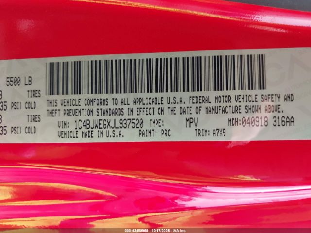 Jeep Wrangler Sahara 4x4 Image 9