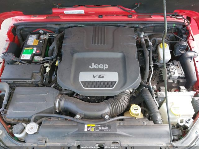 Jeep Wrangler Sahara 4x4 Image 2