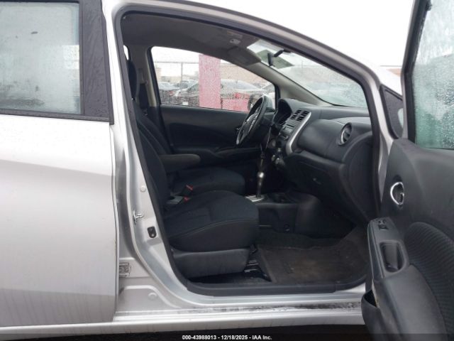 Nissan Versa Image 2