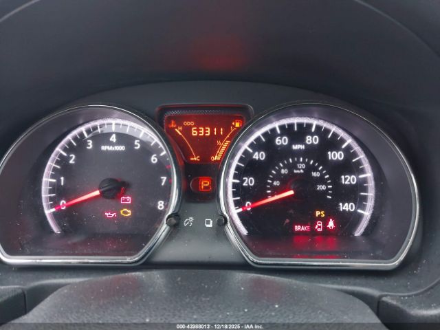 Nissan Versa Image 5