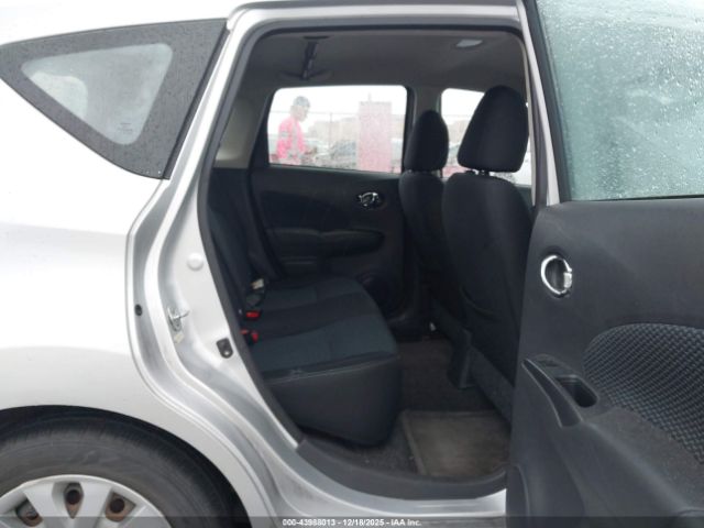 Nissan Versa Image 8
