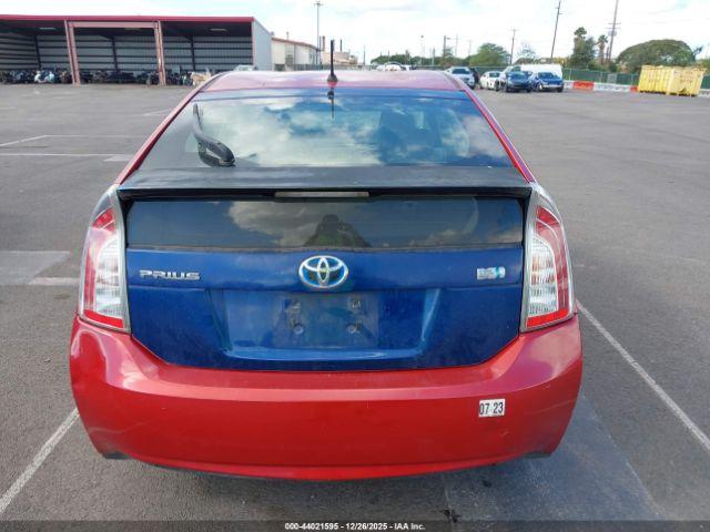 Toyota Prius Image 8