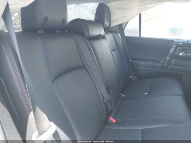 Toyota 4Runner Trd Off Road Premium Image 7