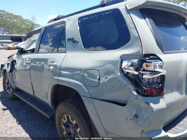Toyota 4Runner Trd Off Road Premium Image 13