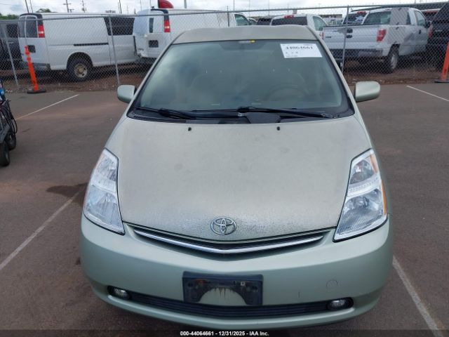 Toyota Prius Image 10