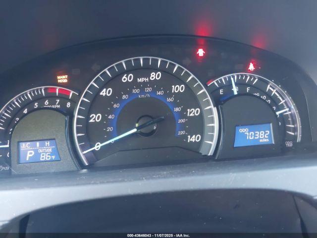 Toyota Camry Xle V6 Image 15