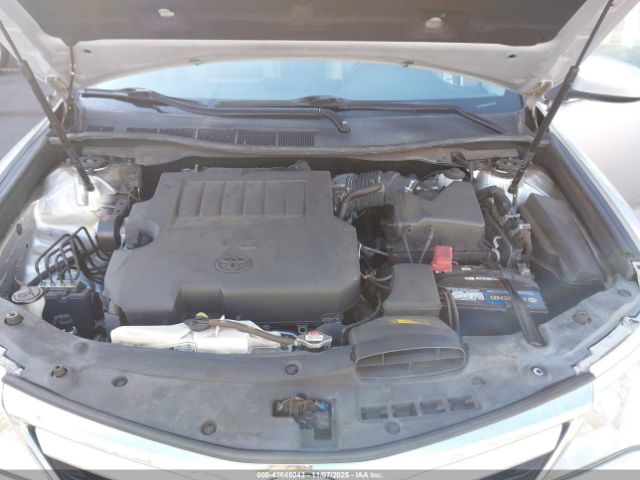 Toyota Camry Xle V6 Image 3