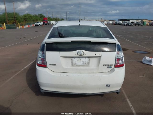Toyota Prius Image 6