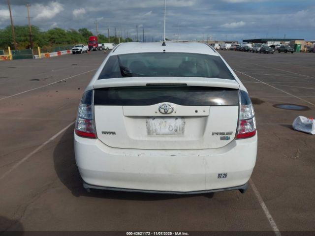 Toyota Prius Image 6