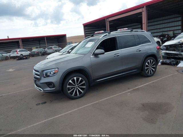 Mercedes-Benz GLB Image 3