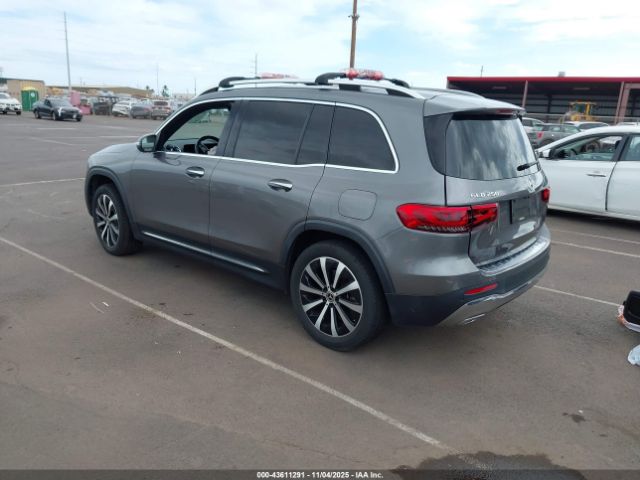 Mercedes-Benz GLB Image 9