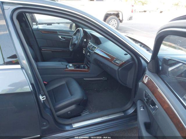 Mercedes-Benz E-Class Image 11