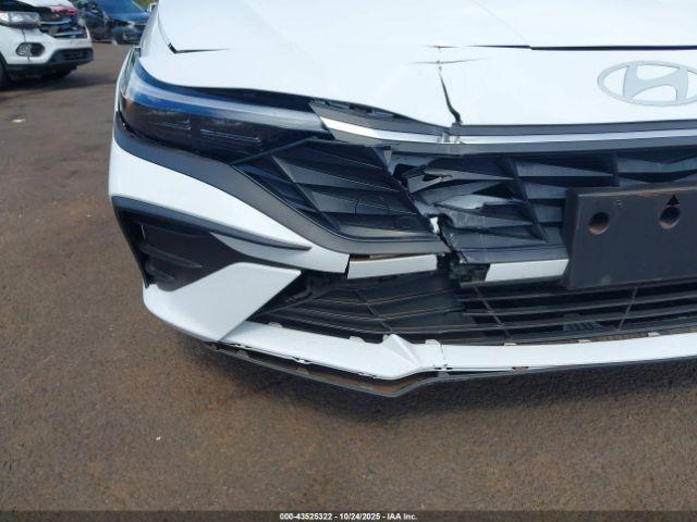 Hyundai ELANTRA Se Image 12