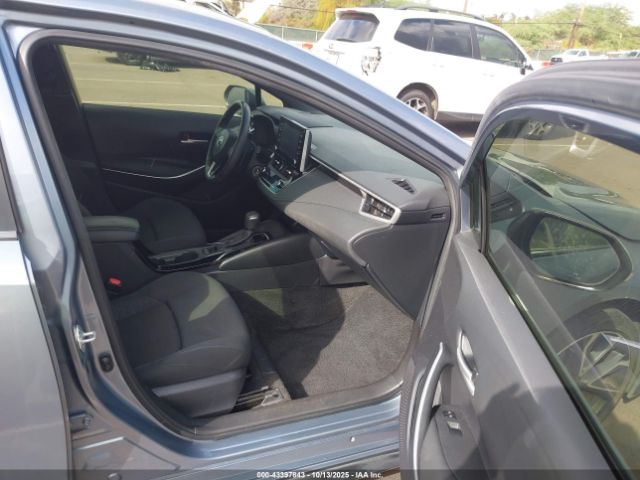 Toyota Corolla Se Image 8