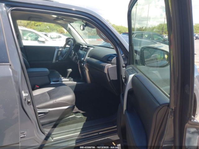 Toyota 4Runner Trd Sport Image 11