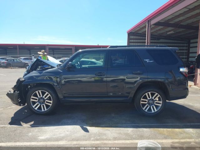 Toyota 4Runner Trd Sport Image 2