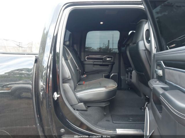 Dodge Ram 3500 Laramie  4x4 8' Box Image 17