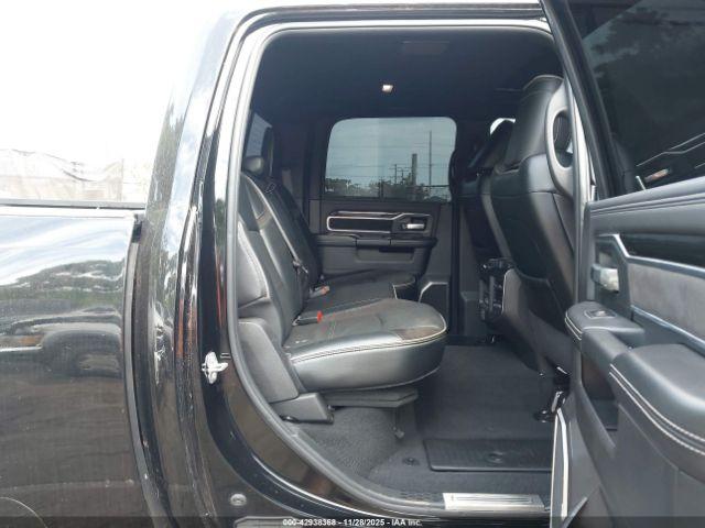 Dodge Ram 3500 Laramie  4x4 8' Box Image 17