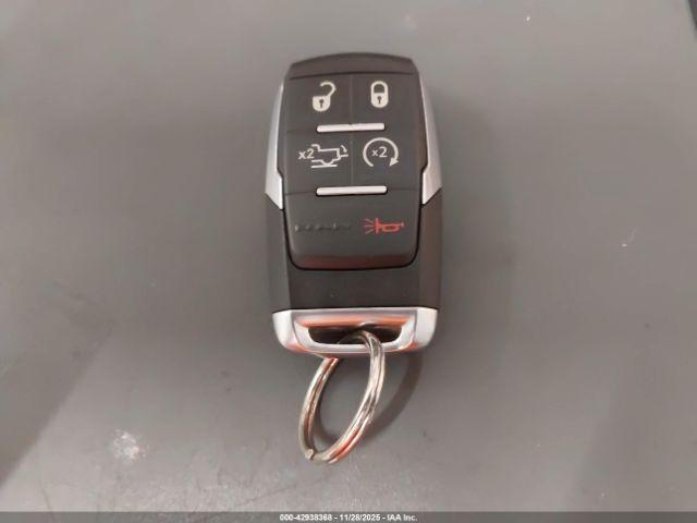 Dodge Ram 3500 Laramie  4x4 8' Box Image 5