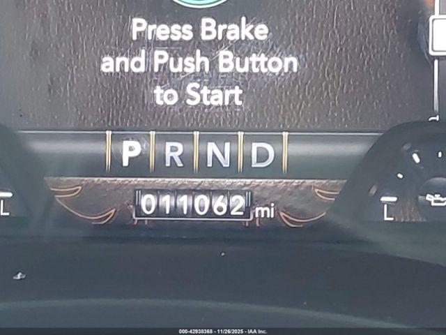 Dodge Ram 3500 Laramie  4x4 8' Box Image 12