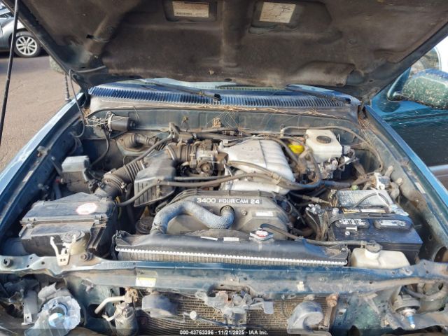 Toyota 4Runner Limited V6 Image 4