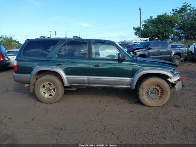 Toyota 4Runner Limited V6 Image 8