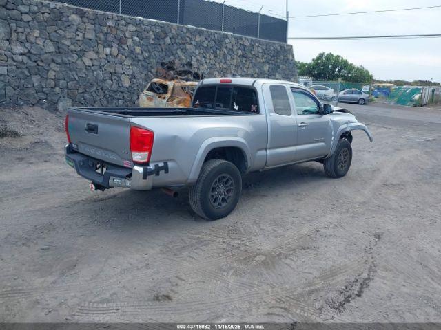 Toyota Tacoma Sr5 V6 Image 14