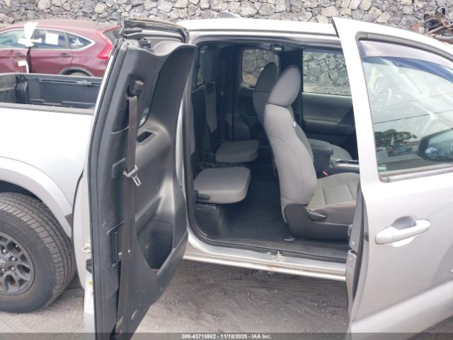 Toyota Tacoma Sr5 V6 Image 10