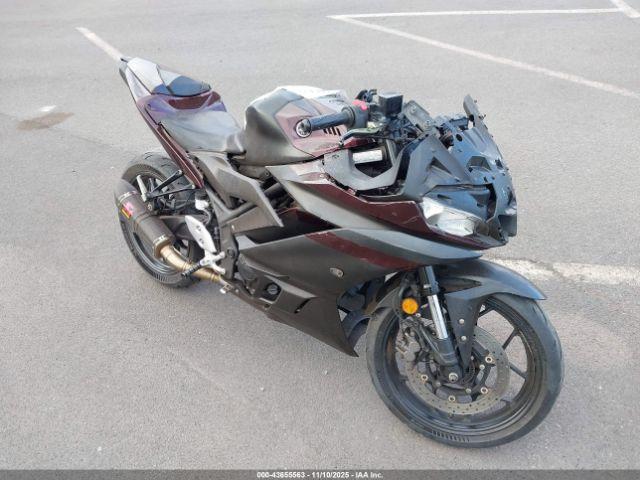  Salvage Yamaha Yzfr3