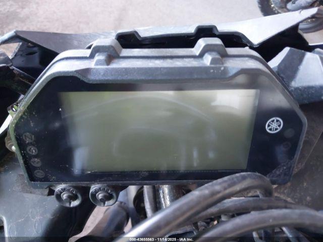 Yamaha Yzfr3 A Image 3