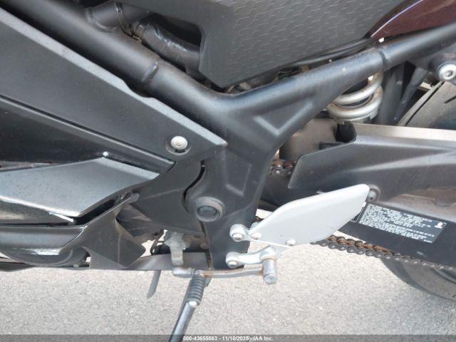 Yamaha Yzfr3 A Image 2