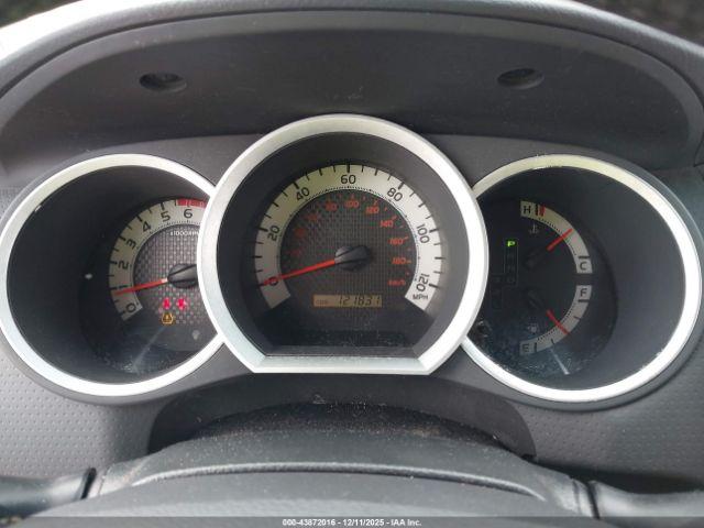 Toyota Tacoma Prerunner Image 7