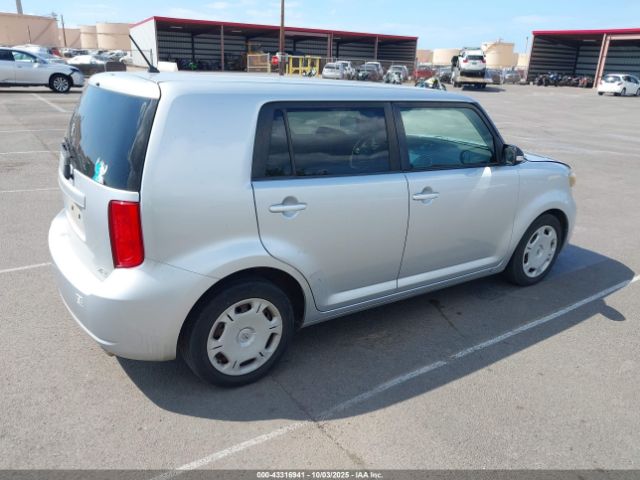 Scion xB Image 4