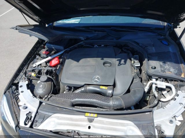 Mercedes-Benz C-Class Sedan Image 10