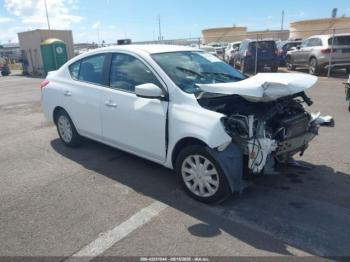  Salvage Nissan Versa