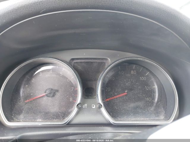 Nissan Versa Image 3