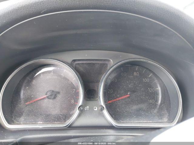 Nissan Versa Image 3