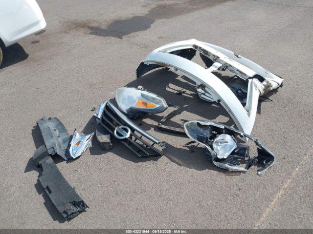 Nissan Versa Image 9