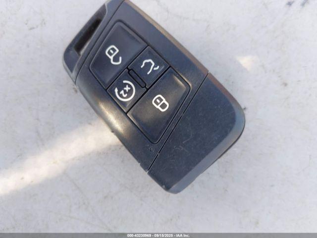 Volkswagen Tiguan 2.0t Sel Premium R-line Image 16