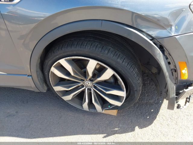 Volkswagen Tiguan 2.0t Sel Premium R-line Image 17