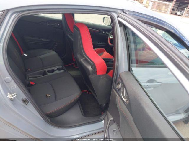 Honda Civic Touring Image 5